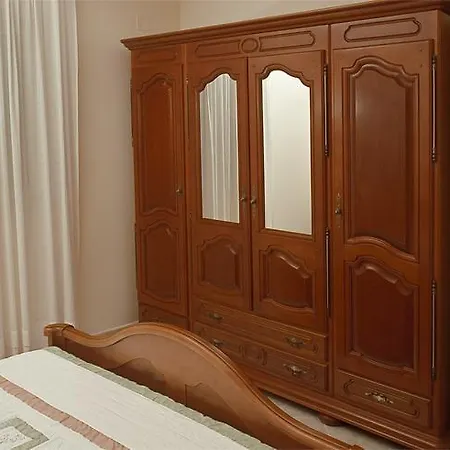 Parlov 公寓 罗戈兹尼察