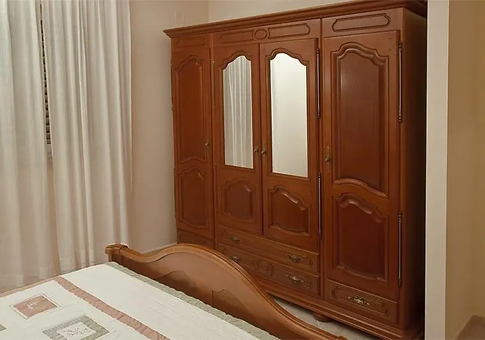 Parlov Daire Rogoznica (Sibenik-Knin)